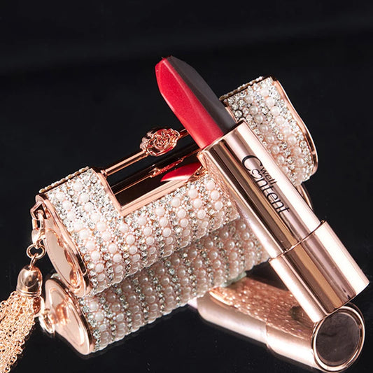 5-in-1 Matte Velvet Lipstick - 5 stunning shades in one lipstick