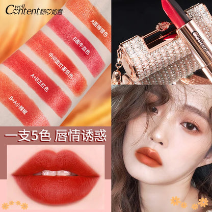 5-in-1 Matte Velvet Lipstick - 5 stunning shades in one lipstick